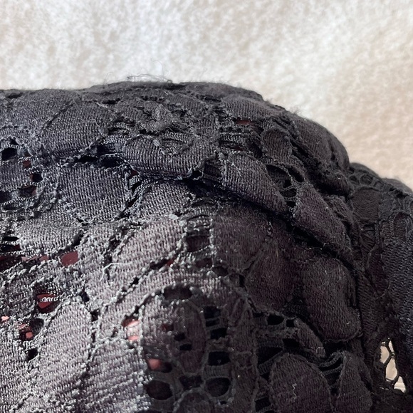 Pins & Needles Anthropologie Allover Lace Semi-sheer Puff Shoulder Top S Black - Picture 16 of 16